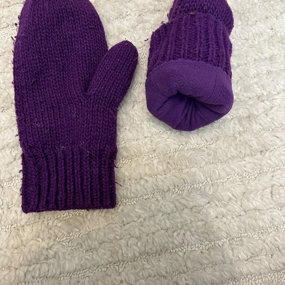 North Face Mittens - Picture 4 of 4